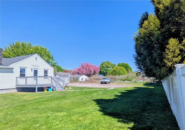 Photo 4 of Single family home for sale at 1609 W Main Rd, Middletown, RI 02842 | MLS# 1412277 | Listing updated on 2026-07-10