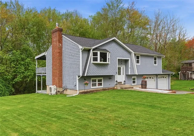 2nd image of 5 Dongay Rd, Smithfield, RI 02917 | MLS# 1412326