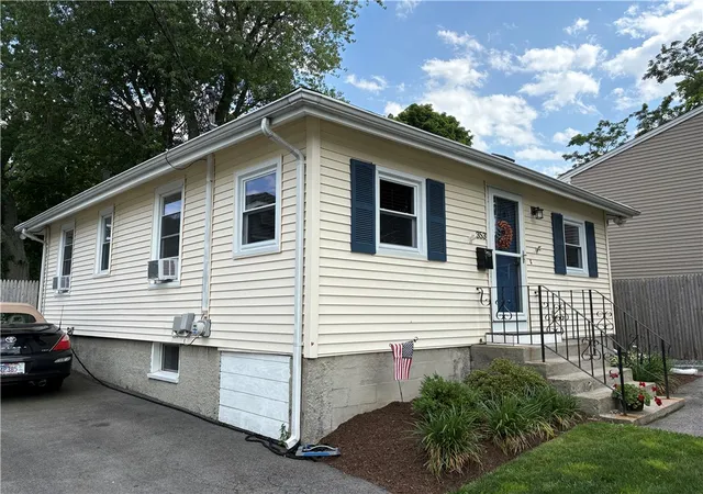 Homes for sale in East Providence, RI | 353 Massasoit Ave, East Providence, RI 02914 | MLS# 1412344