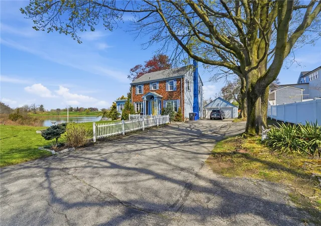 4th image of 680 Veterans Memorial Pkwy, East Providence, RI 02914 | MLS# 1412295