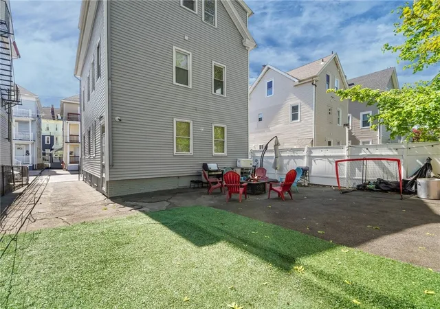 Homes for sale in Providence, RI | 61 Robin St, Providence, RI 02908 | MLS# 1412355
