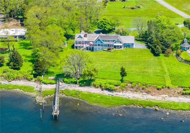 Homes for sale in Bristol, RI | 29 Reliance Dr, Bristol, RI 02809 | MLS# 1412380
