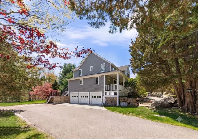 Homes for sale in East Greenwich, RI | 900 South Rd, East Greenwich, RI 02818 | MLS# 1412482