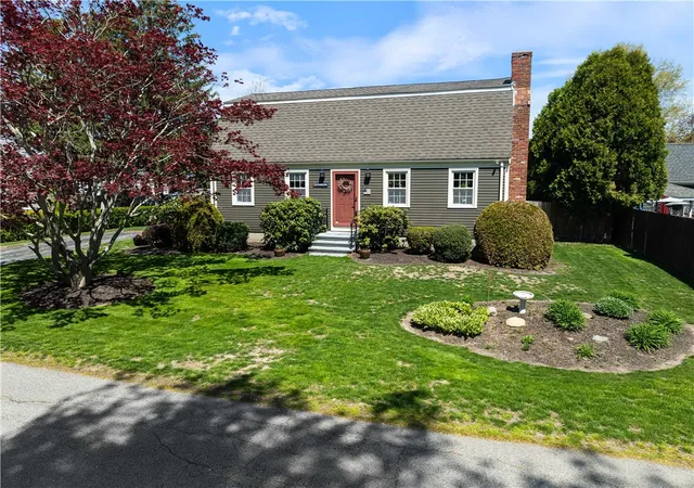 Homes for sale in Bristol, RI | 43 Academy Ave, Bristol, RI 02809 | MLS# 1410954
