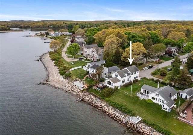 Homes for sale in North Kingstown, RI | 41 Buena Vista Dr, North Kingstown, RI 02852 | MLS# 1412445