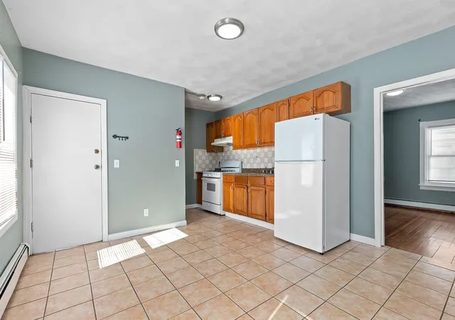 5th image of 82 Webster St, Pawtucket, RI 02861 | MLS# 1412541