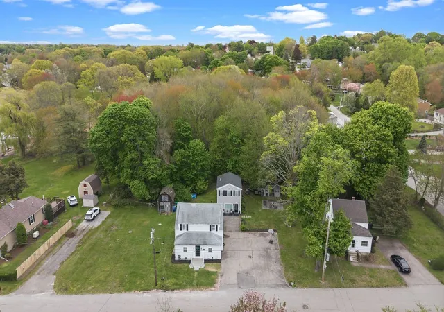 2nd image of 102 Sayles Ave, Warwick, RI 02889 | MLS# 1412530