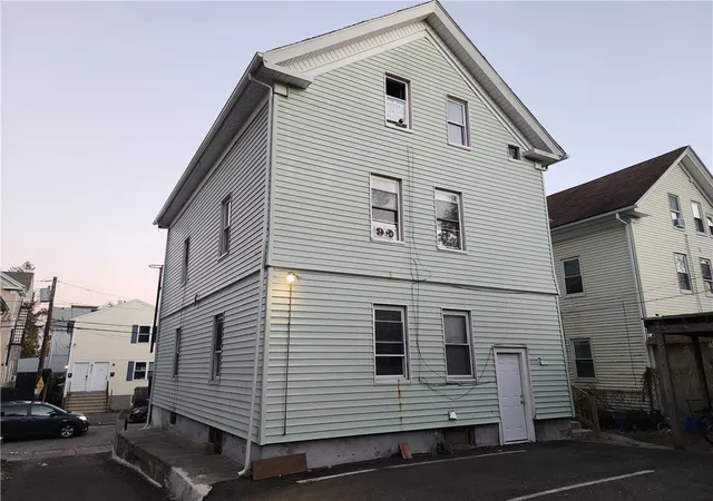 4th image of 132 Putnam St, Providence, RI 02909 | MLS# 1412610