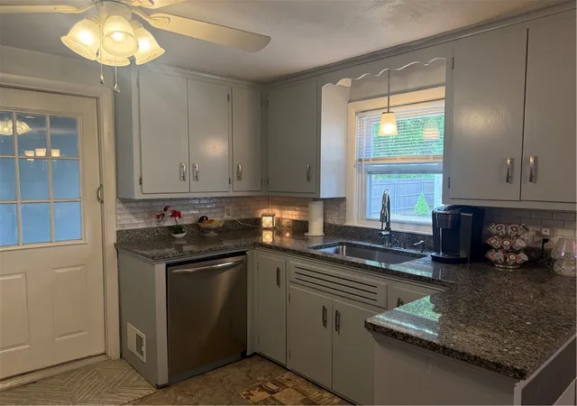 Photo 3 of Sale Pending at 124 Zinnia Dr, Cranston, RI 02920 | MLS# 1412196 | Listing updated on 2026-07-06