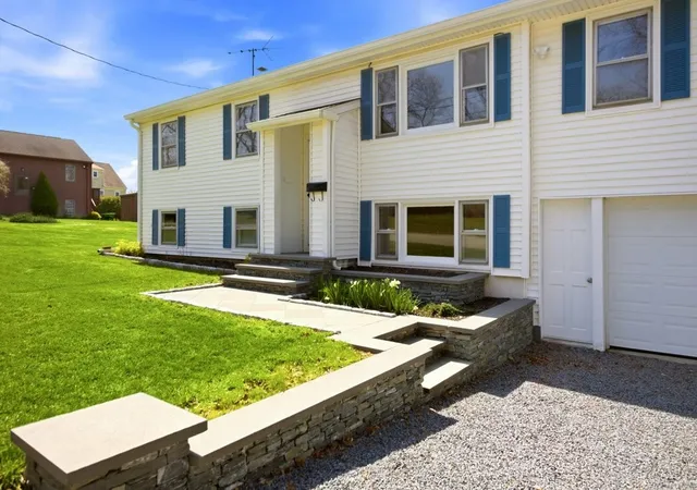 Homes for sale in Middletown, RI | 55 Mixter St, Middletown, RI 02842 | MLS# 1412638