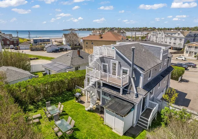 2nd image of 45 Crescent Rd, Middletown, RI 02842 | MLS# 1412015