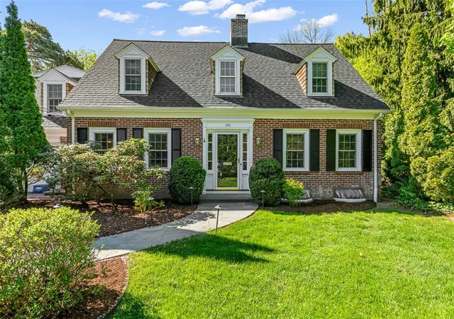 4th image of 340 Newman Ave, East Providence, RI 02916 | MLS# 1412539