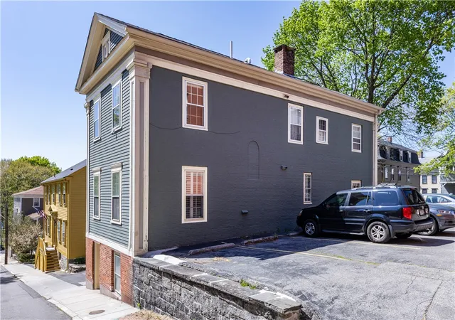 Homes for sale in Providence, RI | 48 North Ct #3, Providence, RI 02903 | MLS# 1412632