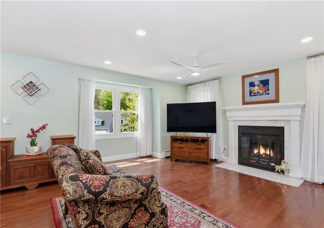 Homes for sale in North Providence, RI | 38 Stone Trl #C, North Providence, RI 02904 | MLS# 1412828