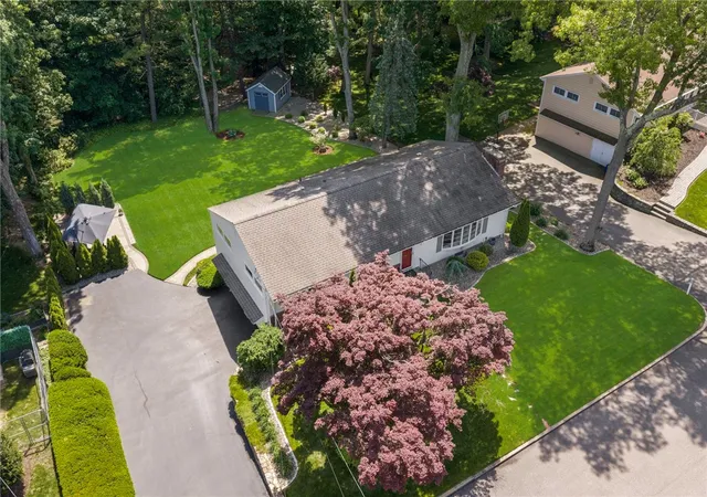 3rd image of 198 Northbridge Ave, Warwick, RI 02886 | MLS# 1412788