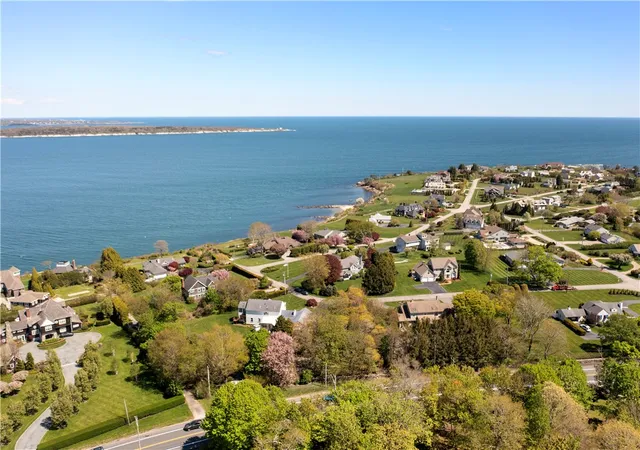 Photo 3 of Single family home for sale at 75 N Cliff Dr, Narragansett, RI 02882 | MLS# 1412835 | Listing updated on 2026-08-19