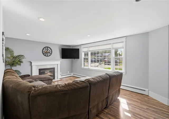 4th image of 43 New Britain Dr, Warwick, RI 02889 | MLS# 1412890