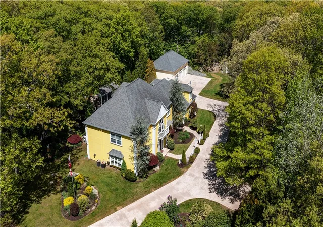Homes for sale in East Greenwich, RI | 15 Justin Road Road, East Greenwich, RI 02818 | MLS# 1412691
