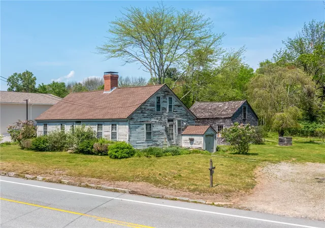 Homes for sale in Glocester, RI | 383 Putnam Pike, Glocester, RI 02829 | MLS# 1412789