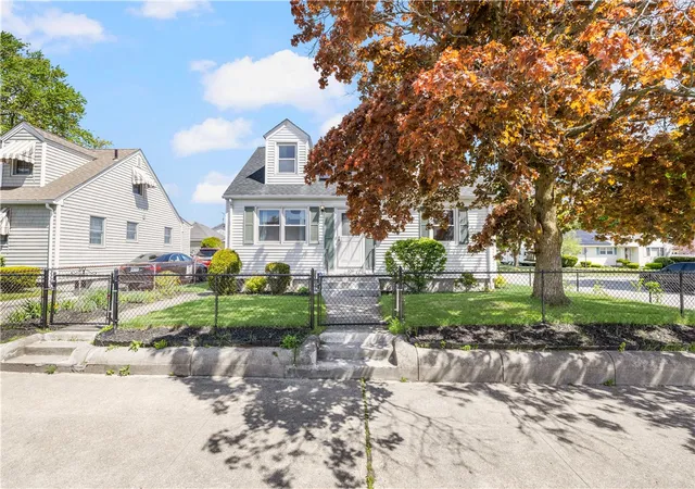 Homes for sale in Pawtucket, RI | 106 Martin St, Pawtucket, RI 02861 | MLS# 1412945