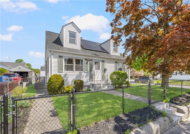 Homes for sale in Pawtucket, RI | 106 Martin St, Pawtucket, RI 02861 | MLS# 1412945
