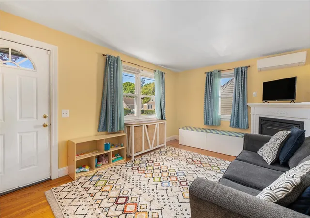 Homes for sale in Pawtucket, RI | 106 Martin St, Pawtucket, RI 02861 | MLS# 1412945