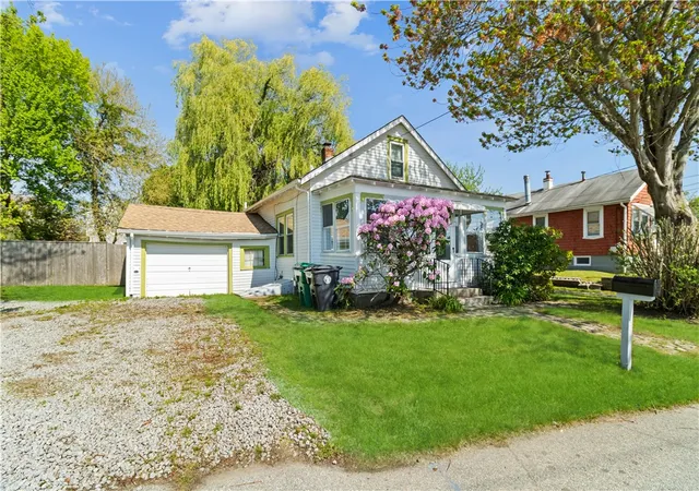 Homes for sale in Warwick, RI | 10 Progress St, Warwick, RI 02889 | MLS# 1413054