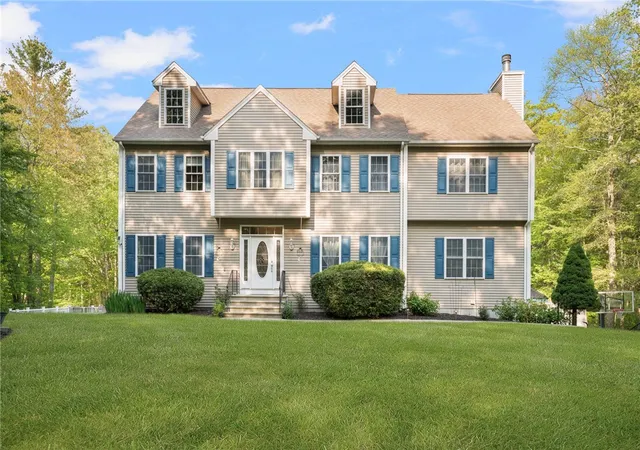 Homes for sale in Burrillville, RI | 625 Cherry Farm Rd, Burrillville, RI 02830 | MLS# 1413105