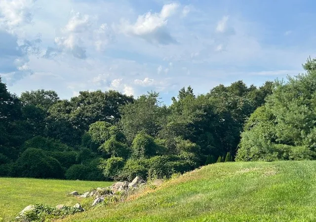 3rd image of 18 No Bottom Ridge Ridge, Westerly, RI 02891 | MLS# 1412558