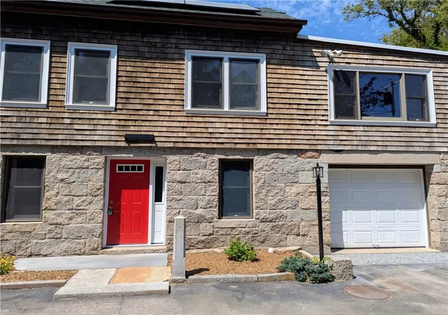 image of 2185 Post Rd, Wakefield, RI 02879 | MLS# 1413114
