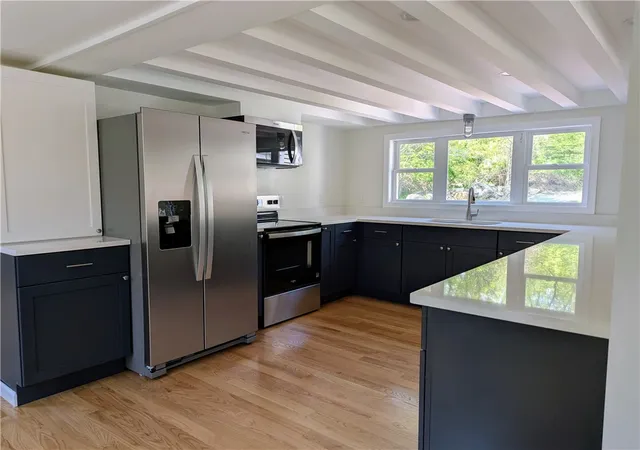 image of 2185 Post Rd, Wakefield, RI 02879 | MLS# 1413114
