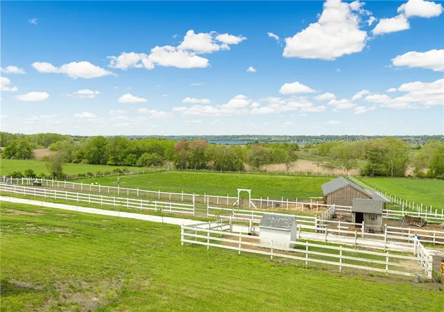 Homes for sale in Tiverton, RI | 3333 Main Rd, Tiverton, RI 02878 | MLS# 1412911