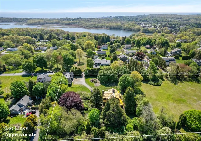 Homes for sale in South Kingstown, RI | 4994 Tower Hill Rd, South Kingstown, RI 02879 | MLS# 1413047