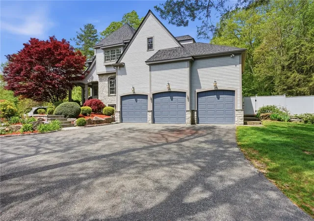 Homes for sale in East Greenwich, RI | 3 Cedar Rock Mdw, East Greenwich, RI 02818 | MLS# 1412941