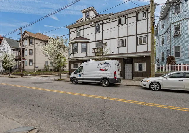 Homes for sale in Providence, RI | 129 Academy Ave, Providence, RI 02908 | MLS# 1413222