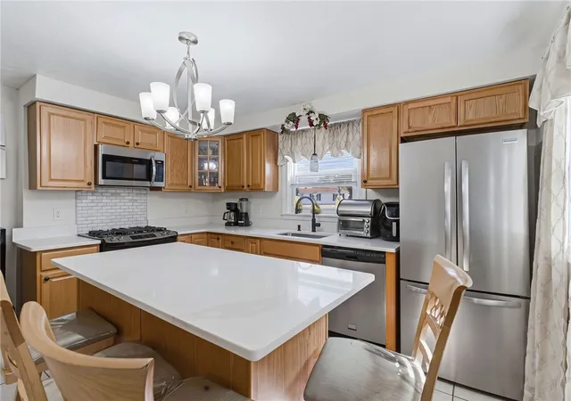 Photo 3 of Single family home for sale at 4 Rosemont Ave, Johnston, RI 02919 | MLS# 1413182 | Listing updated on 2026-07-31