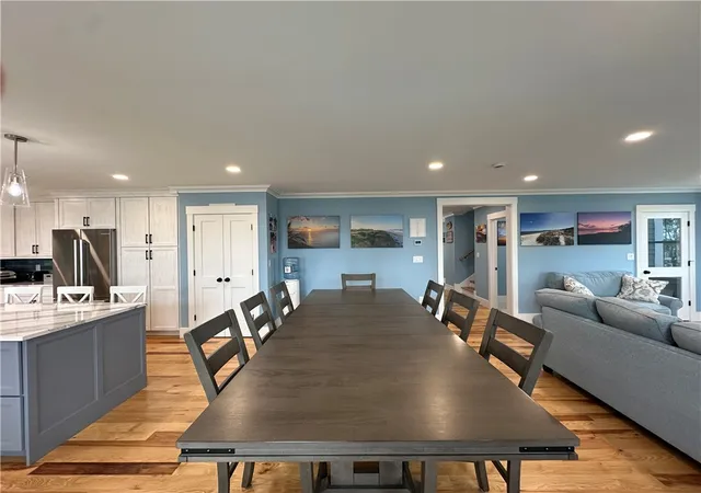 Homes for sale in Portsmouth, RI | 68 Albert St, Portsmouth, RI 02871 | MLS# 1412397