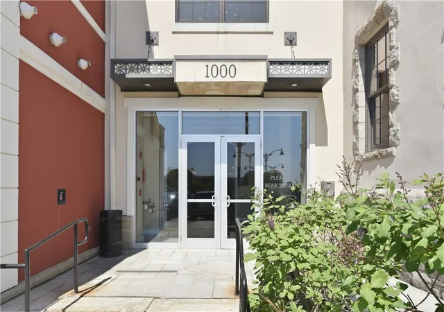 2nd image of 1000 Chapel View Blvd #306, Cranston, RI 02920 | MLS# 1413313