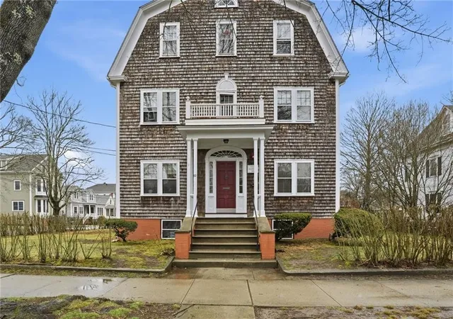 Homes for sale in Bristol, RI | 82 High St #1S, Bristol, RI 02809 | MLS# 1413326