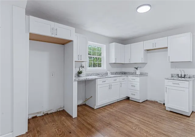 Homes for sale in North Providence, RI | 8 Angela Ct, North Providence, RI 02904 | MLS# 1413298