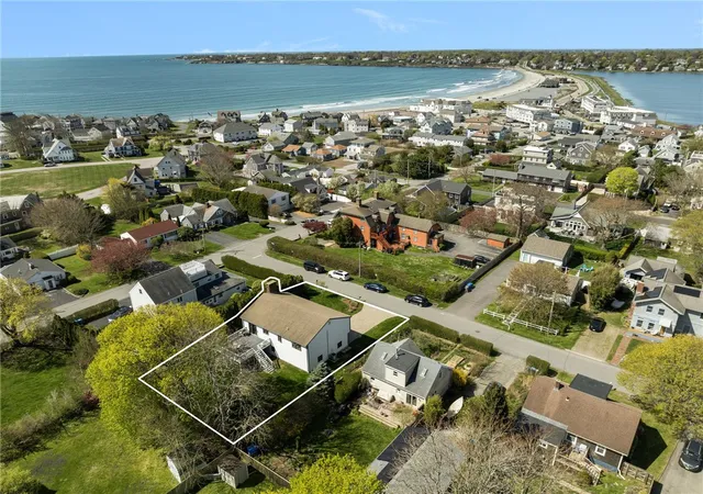 Homes for sale in Middletown, RI | 11 Renfrew Ave, Middletown, RI 02842 | MLS# 1413236