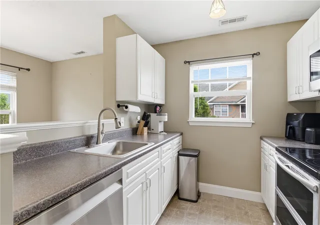 Homes for sale in Woonsocket, RI | 114 Mill St #303, Woonsocket, RI 02895 | MLS# 1412568