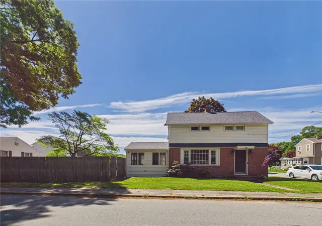 1st image of 122 Gordon Ave, Warwick, RI 02889 | MLS# 1413398