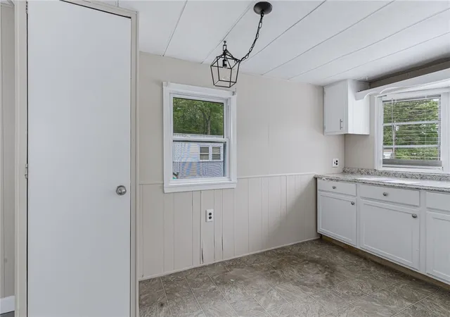 Homes for sale in Coventry, RI | 53 Park Ln, Coventry, RI 02816 | MLS# 1413332