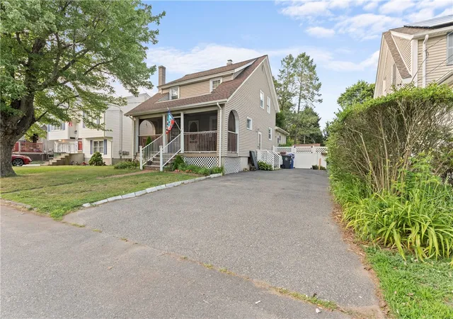 3rd image of 42 Dunbar Ave, East Providence, RI 02916 | MLS# 1413507