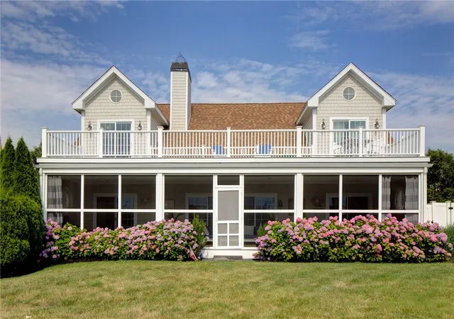 3rd image of 34 Wimbledon Cir, Portsmouth, RI 02871 | MLS# 1413478