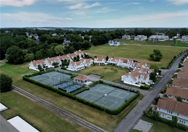 4th image of 34 Wimbledon Cir, Portsmouth, RI 02871 | MLS# 1413478