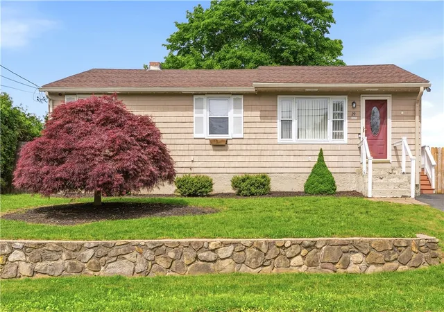 Homes for sale in Johnston, RI | 29 Dix Ave, Johnston, RI 02919 | MLS# 1413509