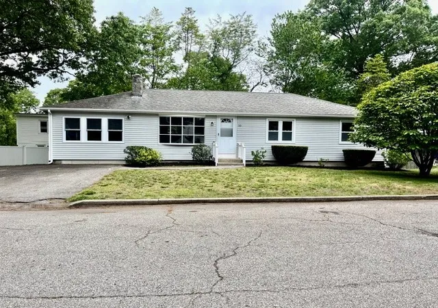 Homes for sale in North Providence, RI | 33 Howard Ave, North Providence, RI 02911 | MLS# 1413516