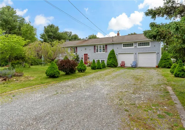 Homes for sale in Charlestown, RI | 57 Sheila Dr, Charlestown, RI 02813 | MLS# 1413431